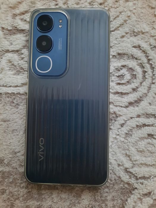 Телефон vivo y19s