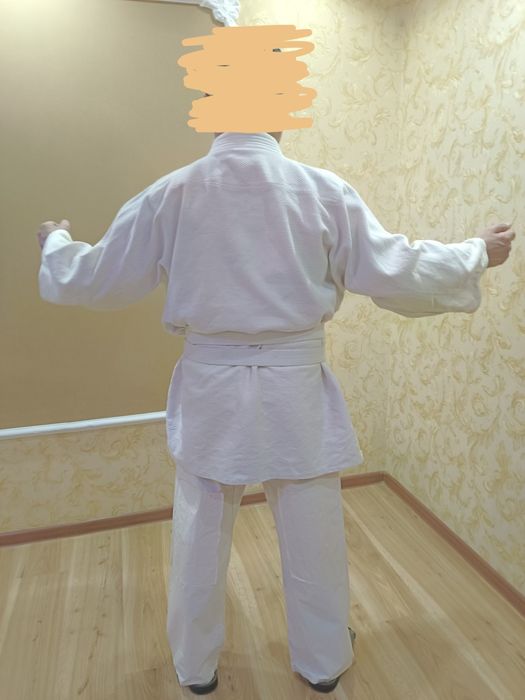 Продам кимоно в отличном состоянии