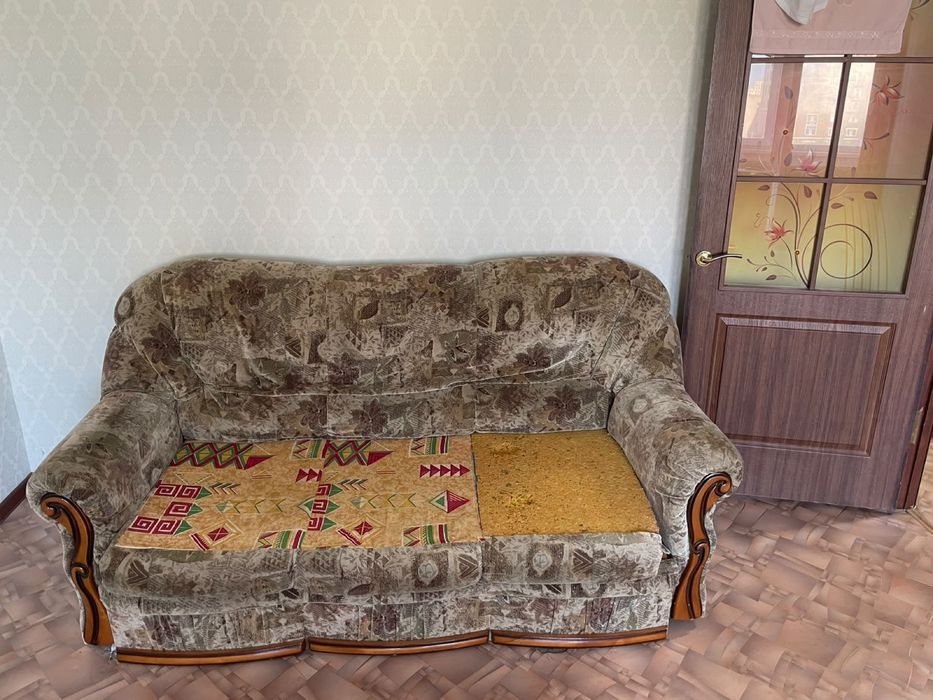 Отдам даром диван