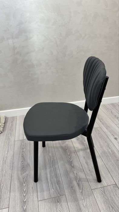 Стульчик серый, бордовый