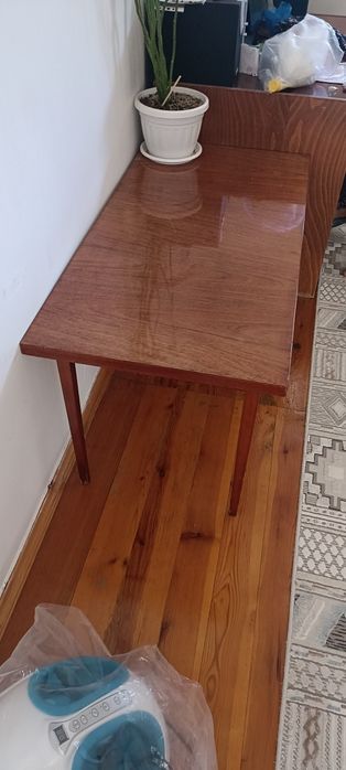 Мини стол качества в хорошем состояни