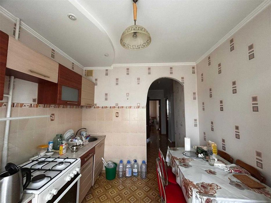 *Продается 3- х комн, район Юго -восток