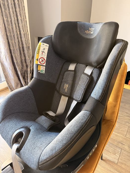 Scaun auto rotativ pentru copii Britax Romer Dualfix I-Size