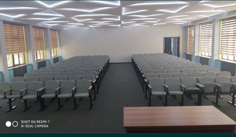 Стул кресло для активного зала