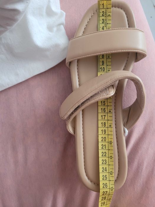 Новые сандали от Marc Fisher