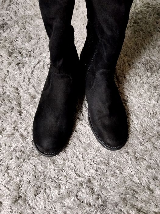 Дамски велурени чизми