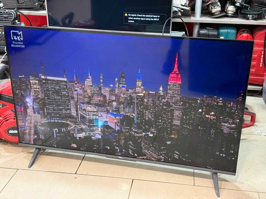 Телевизор TCL – 43" 4K UHD • Smart TV