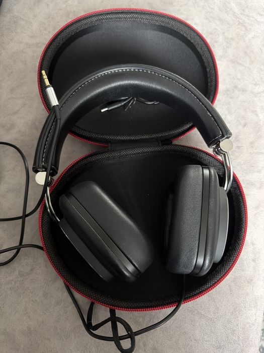 Bowers &Wilkins P5 wireless