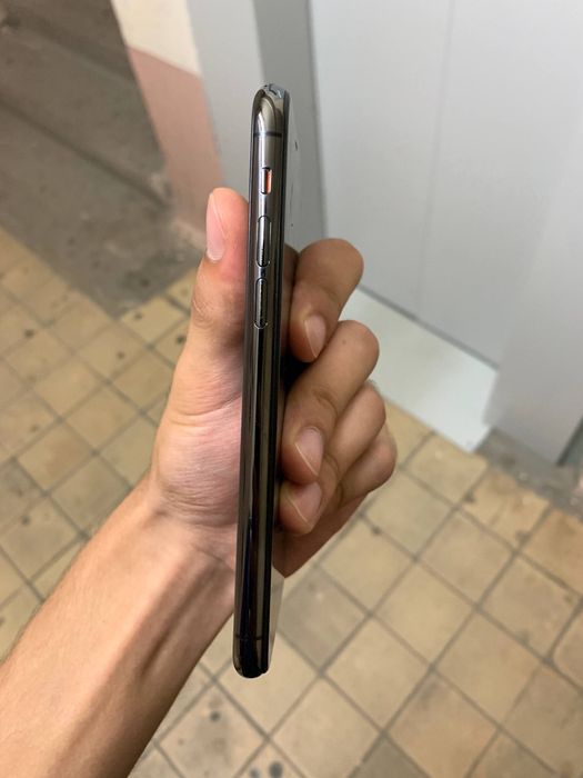 Iphone 11 pro qora