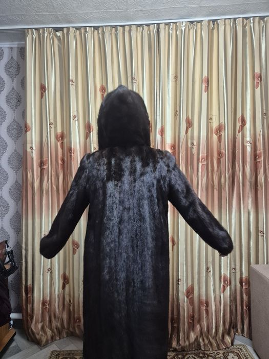 Продам шубу тёплая в отличном состоянии