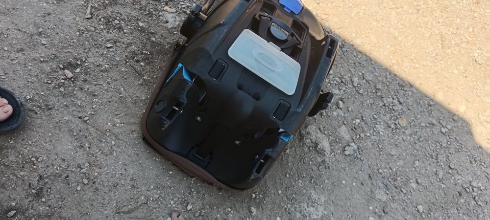 Vând scaun de copii special de masina