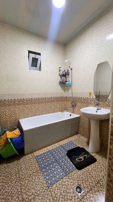 Uy sotiladi hovli srochna