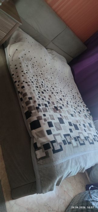 Продам кровать 160*200