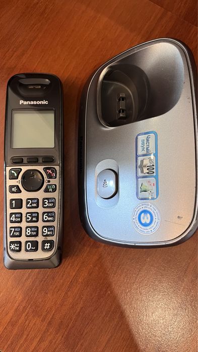 Радиотелефон PANASONIC