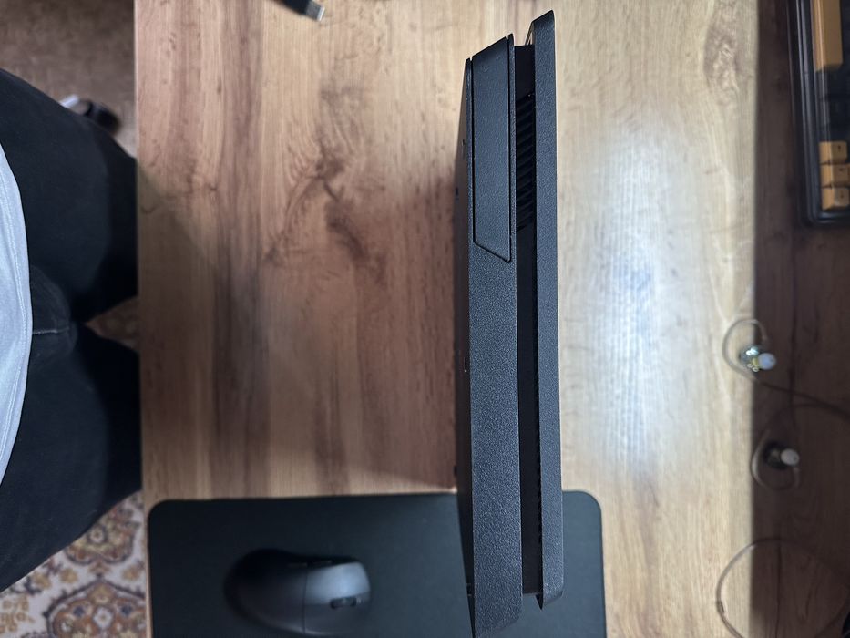 Playstation 4 slim 1tb