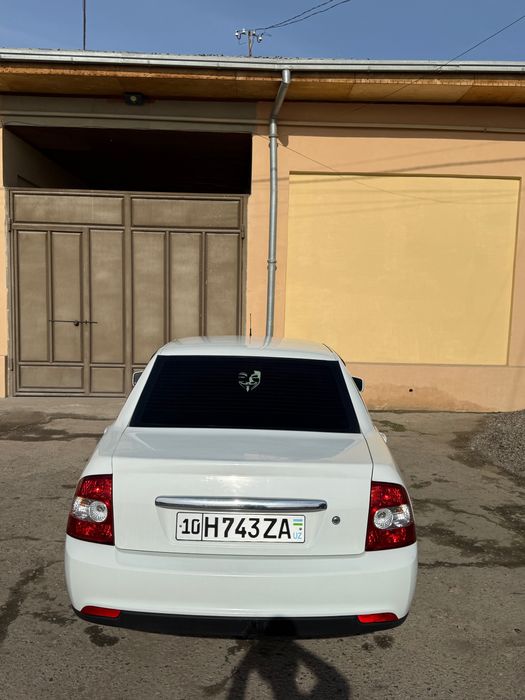 Lada  Priora 1.6