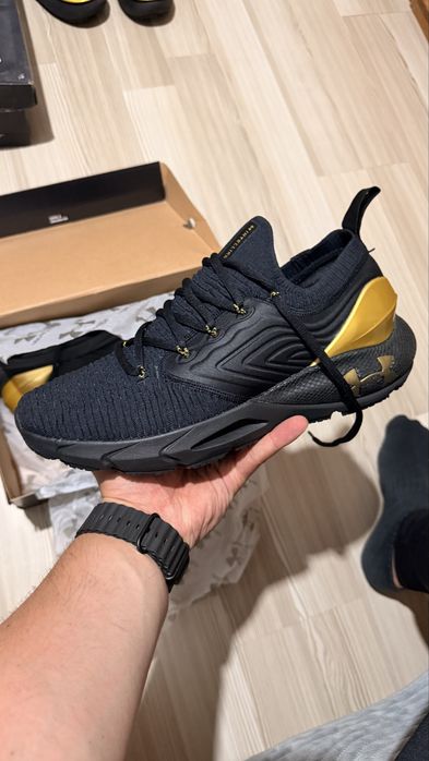 Under armour hovr phantom 2 intlknt marimea 45 noi nepurtati.
