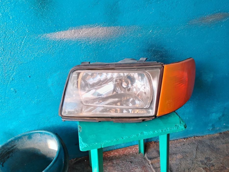 Продам Ауди 100 с 4 запчасти