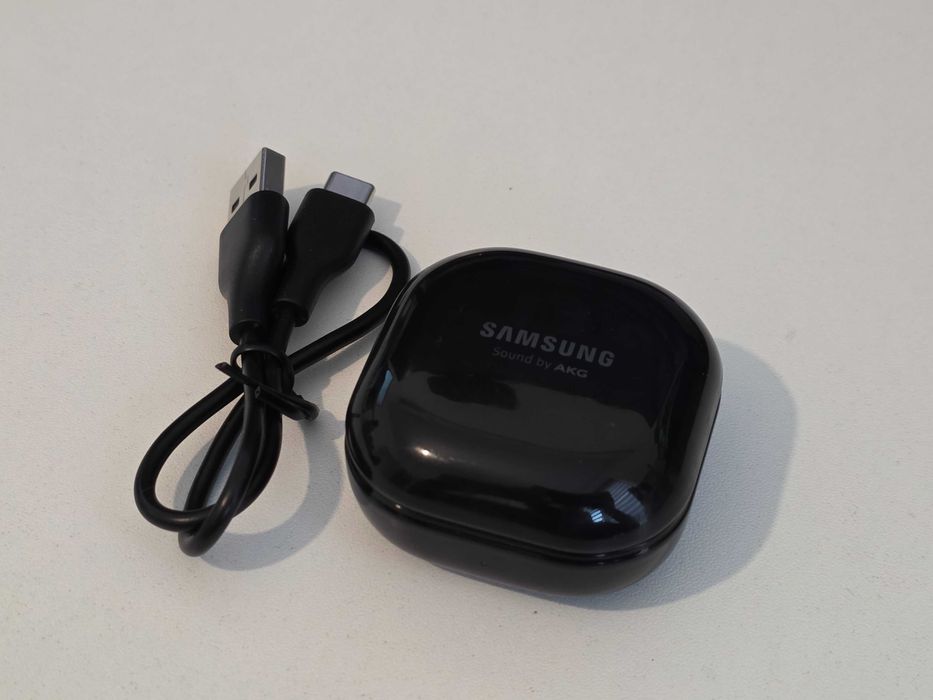 Casti Wireless Samsung Galaxy Buds Live