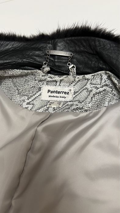 Женский кожаный плащ