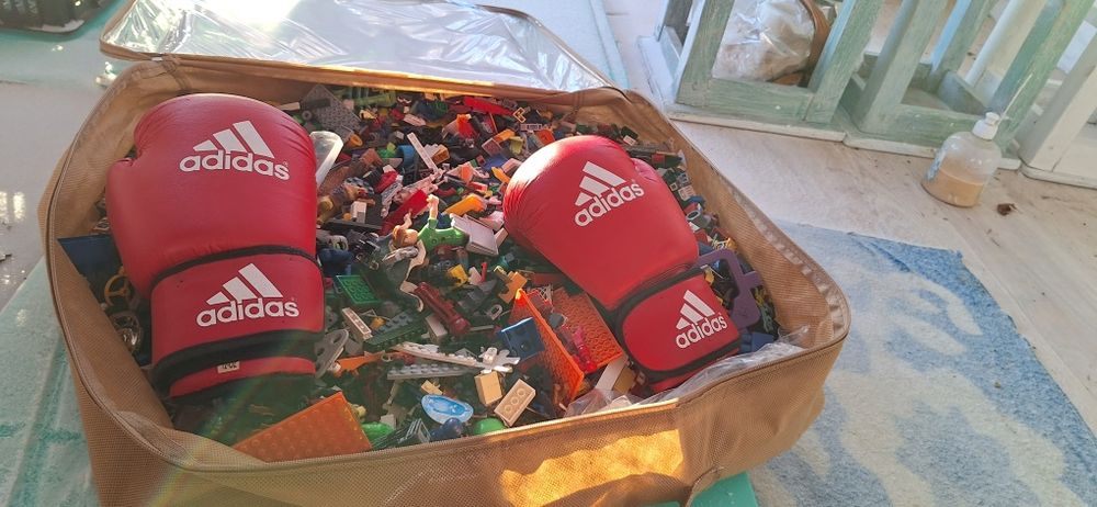 Продам конструкторы LEGO