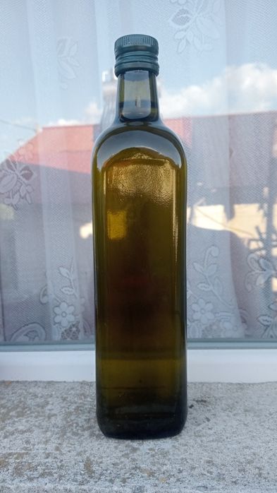 Ulei de măsline extravirgin din Sicilia – Producție proprie, presat la rece (0.75L)