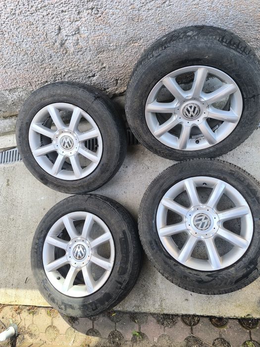 Jante aliaj R15 195/65 cu cauciucuri Golf 5 Passat B6 Touran  Passat B5