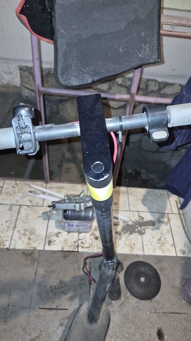 Vând trotinete electrice xiaomi și ninebot