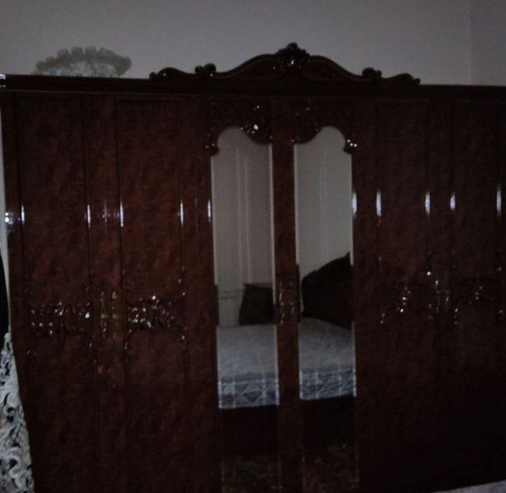 Мебель комплект, состояние отличное (без матраса)