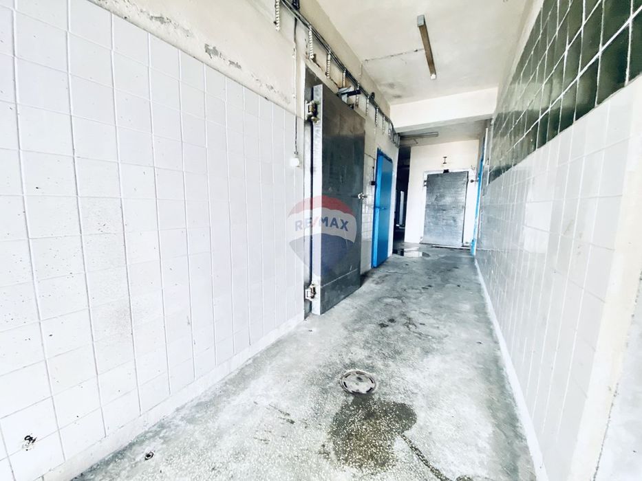 Продава се Промишлена сграда в Балчик - 904 кв.м за 277 €/кв.м - Снимка #4