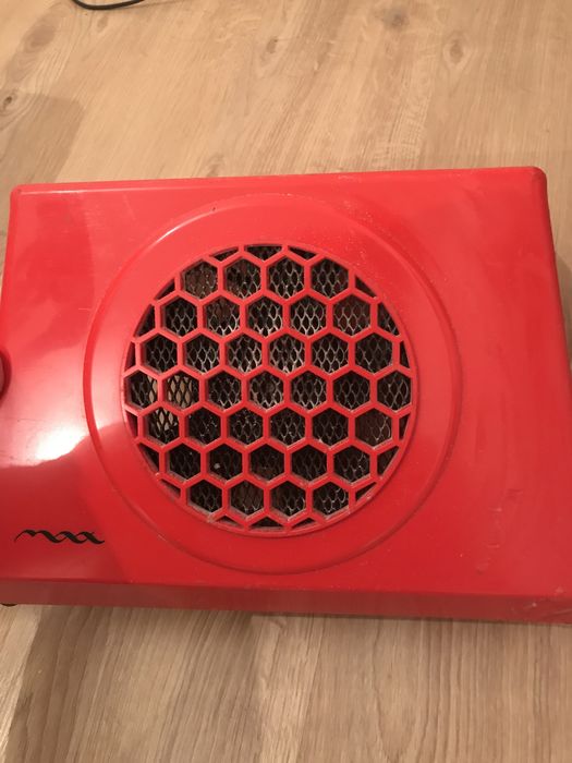 Продам пылесос для маникюра