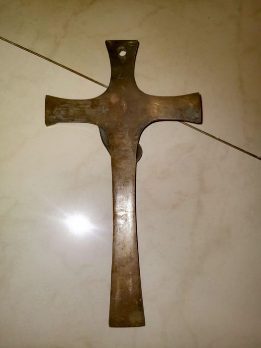 Бронзово разпятие 22х12 см религиозно художествено изкуство уникално