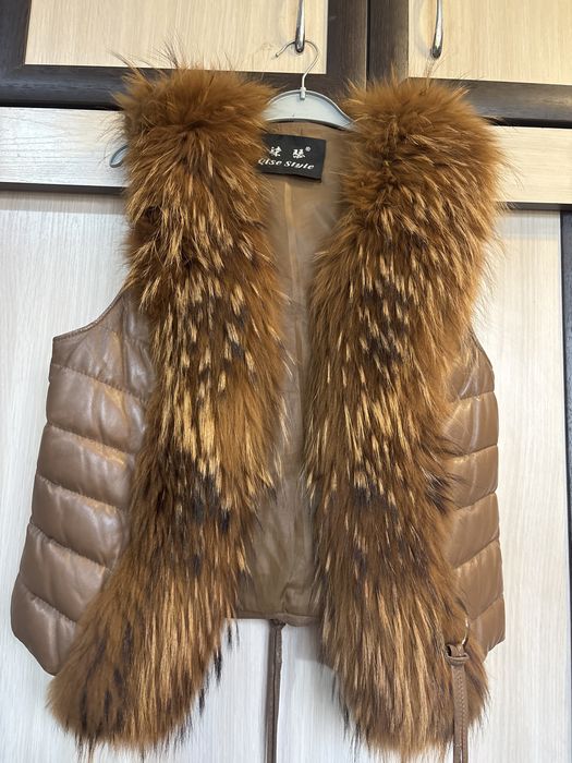 Жилетка женская с натуральным мехом
