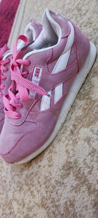 крассовки для девочек по скидке