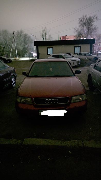 Продаю машину Ауди  а 4