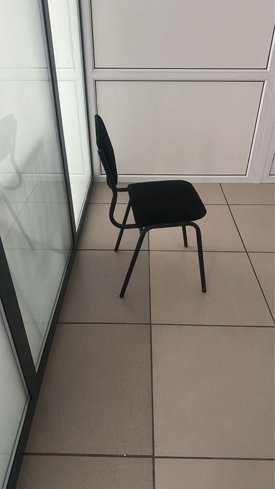 Стул в хорошем состояние