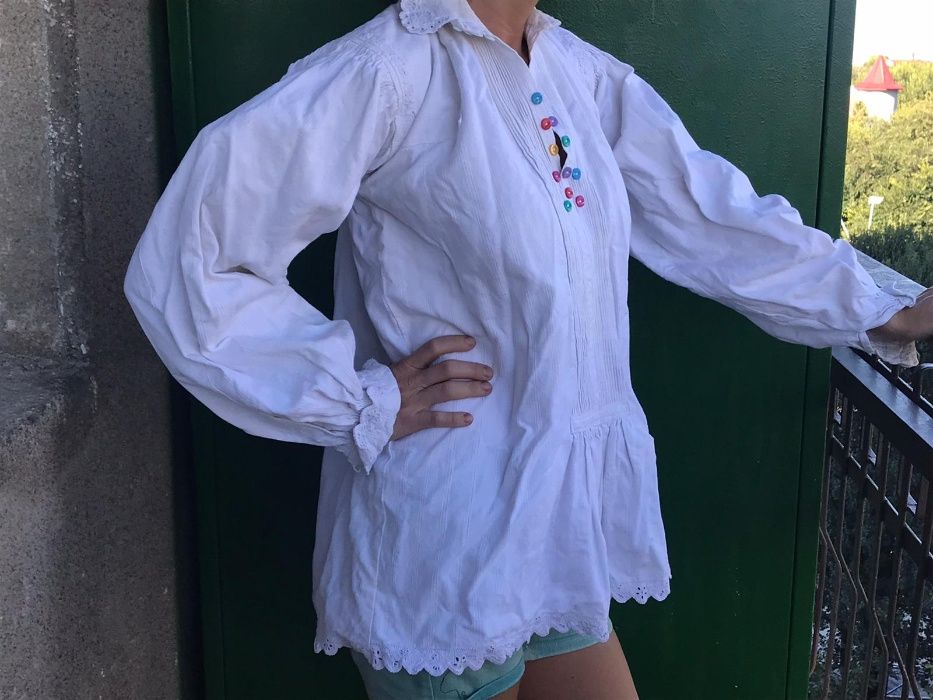 Cămașă (ie) albă de Sălaj originală, cu nasturi colorați
