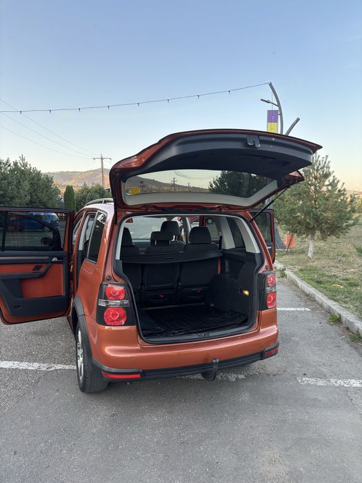 VOLKSWAGEN Touran 2008 — imagine 3