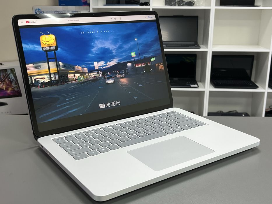 Microsoft Surface Laptop Studio 2 i7-13800H /32GB/ 1TB/ RTX 4050 2.5K