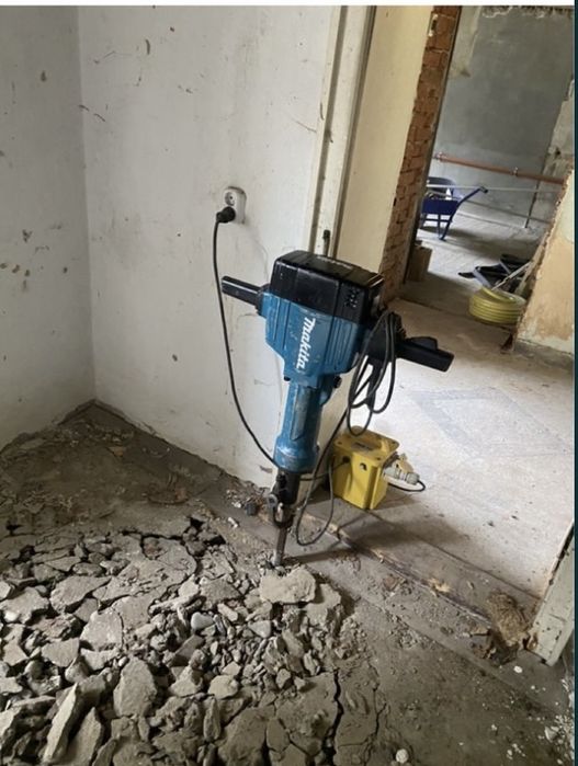 Багер, самосвал и други