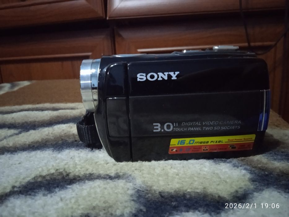 Продам камеру сони срочно