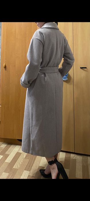 Продам пальто осеннее