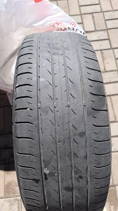 Резина летняя 235/55/20
