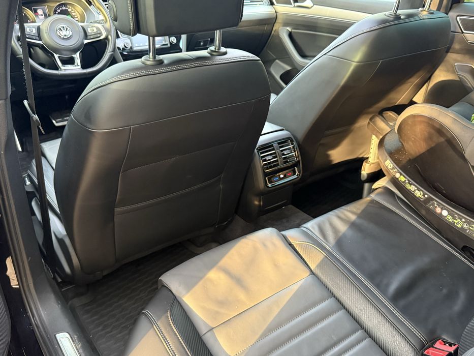 Vand vw passat 240 cp R line