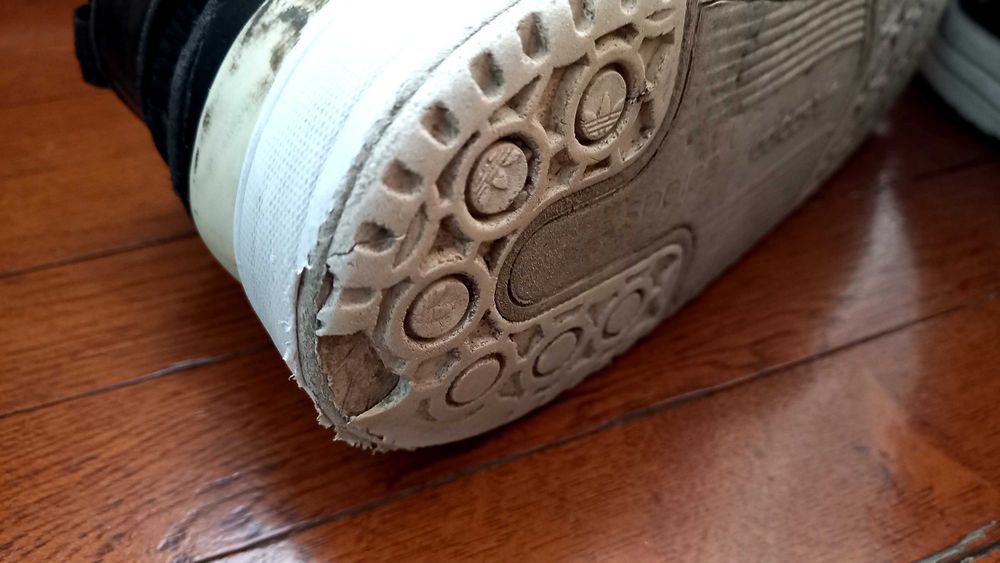 Баскетболни кецове Adidas