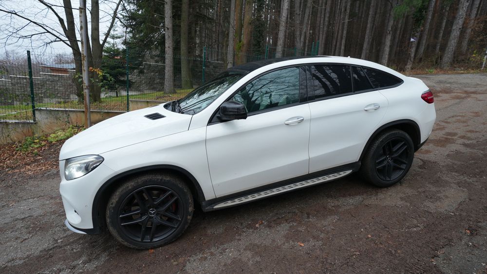 Mercedes-Benz GLE 43 AMG Night Pack Full