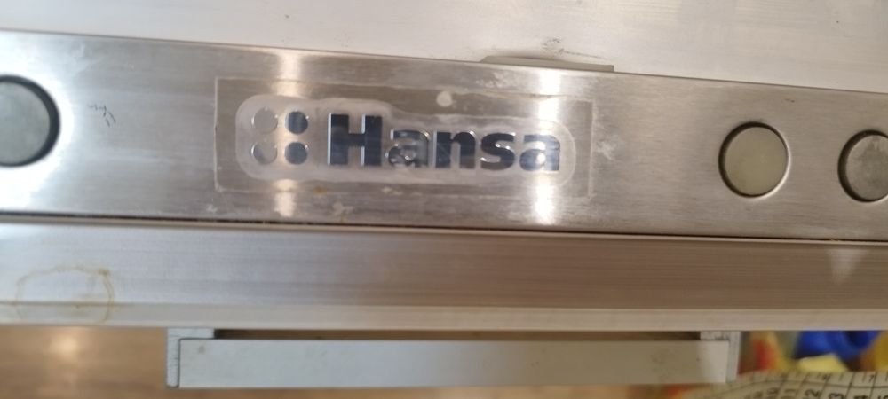 Продам посудомоечную машину