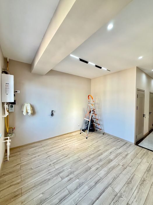 Яшнабад улица Иззат Новостройке продается квартира 3/7/8  90м2