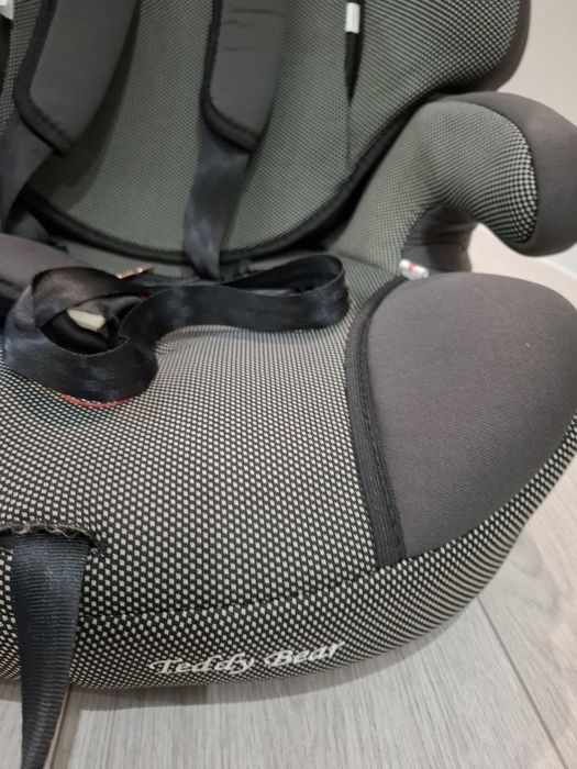 Детское автокресло