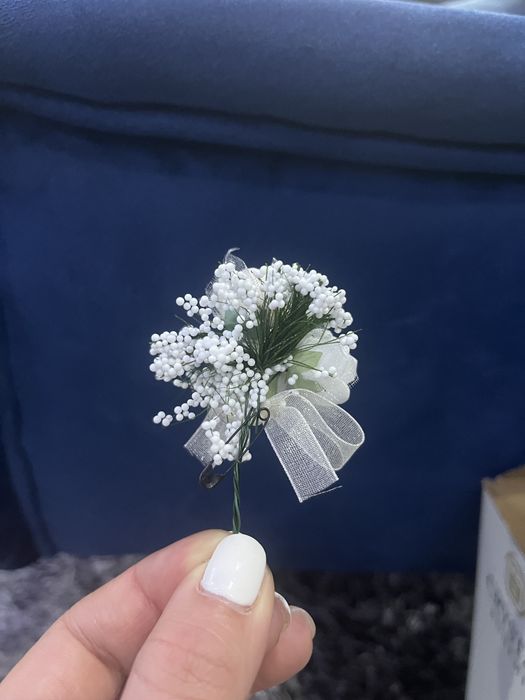 Сватбена украса за кола, бутониери, кошница